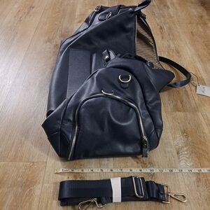 Brouk & Co The Brett Duffel Travel Bag Blue Pebble Vegan Leather Silver Hardware